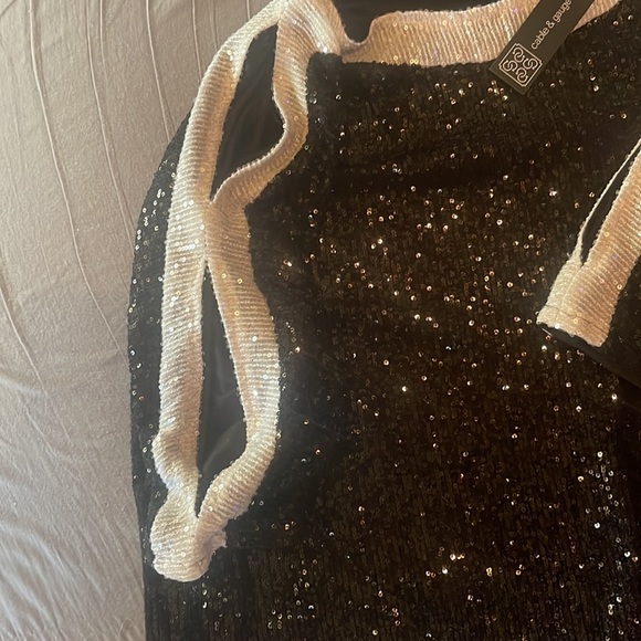 Cable & Gauge Color Block Sequin Top Size 1X, lined - Picture 2 of 6